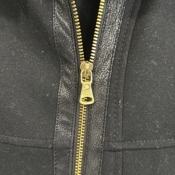 GUESS Peacoat - black - wool blend with faux fur trim and gold hardware - Picture 7 of 10